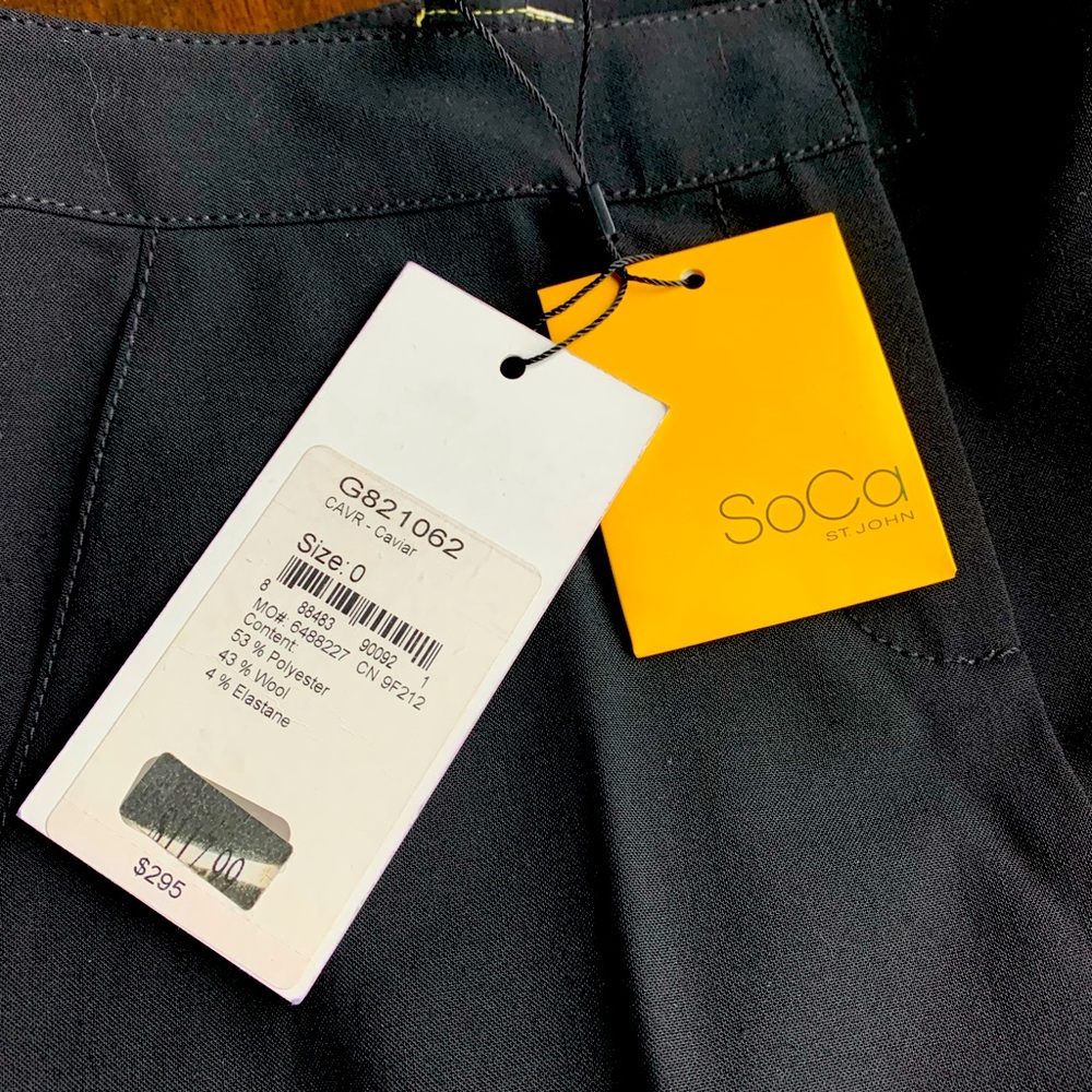 St. John SoCal Pants- Caviar, size 0 NWT. Wool blend